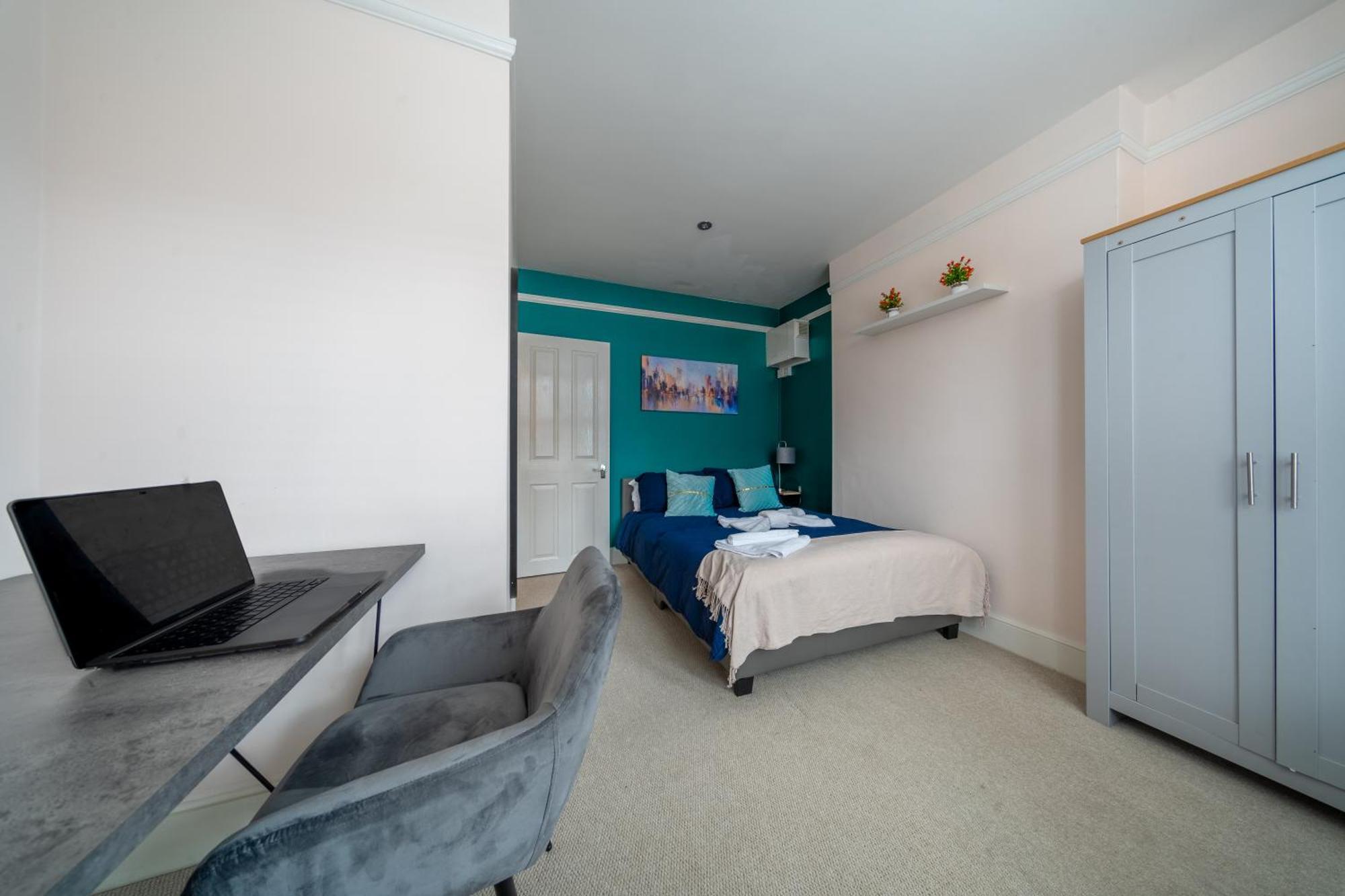 Beautiful 2 Bedroom With Private Garden In Wimbledon - Minutes From Central Londyn Zewnętrze zdjęcie
